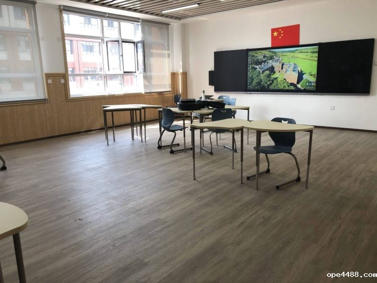 竞技宝APP最新版石家庄圣比斯学校铺装案例